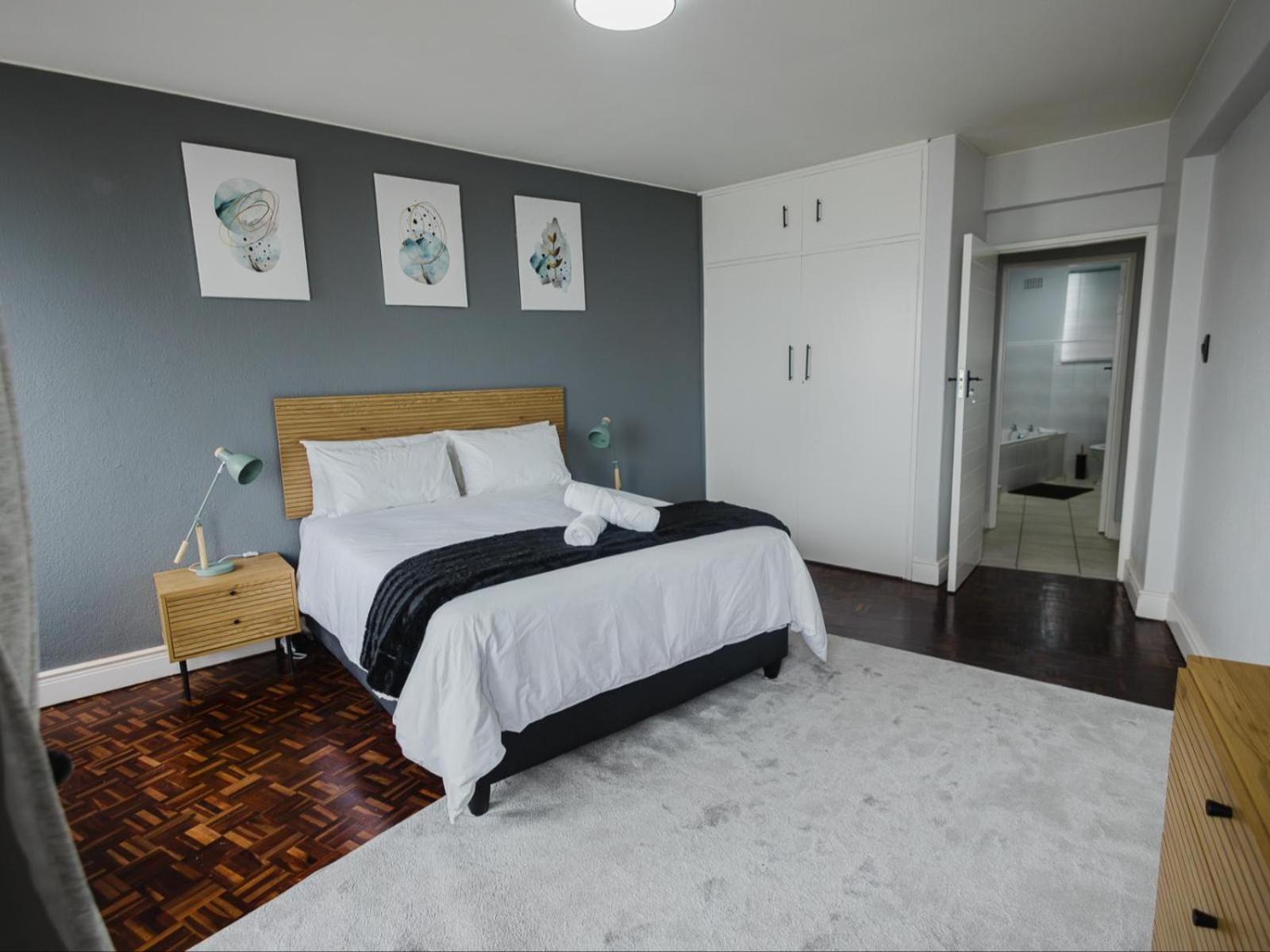 Romilly 32 Beachfront Apartment