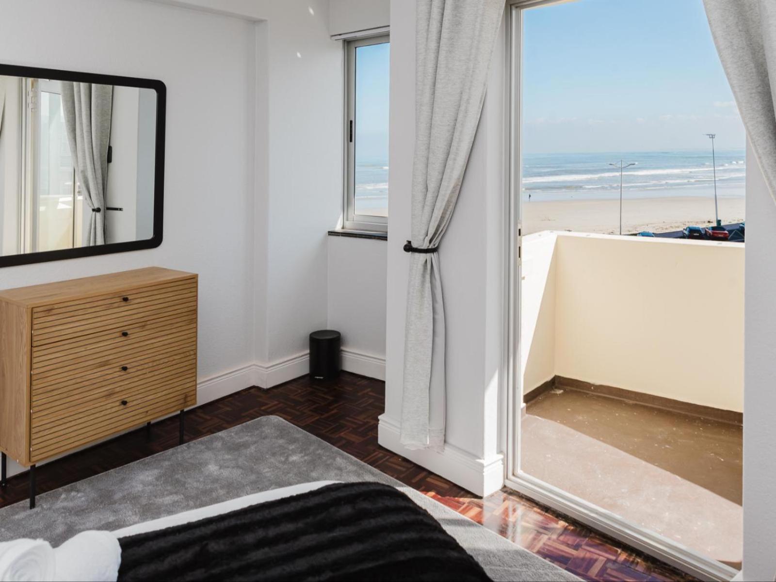 Romilly 32 Beachfront Apartment